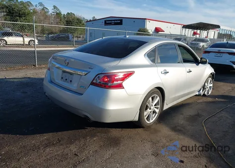 2013 Nissan Altima 2.5 Sv z USA, uszkodzony, nr VIN 1N4AL3AP8DC277689